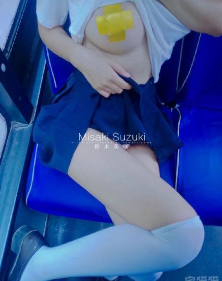 欧美中长款连衣裙_加长未删减版在线观看