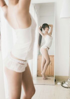 亚洲欧美另类bt自拍区图片_BD韩语电影完整版