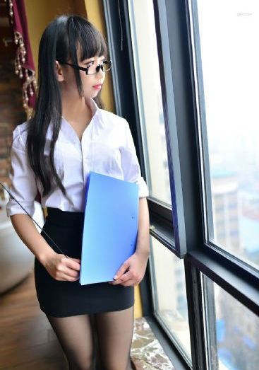 国产碳纤维头盔_BD韩语影视在线观看