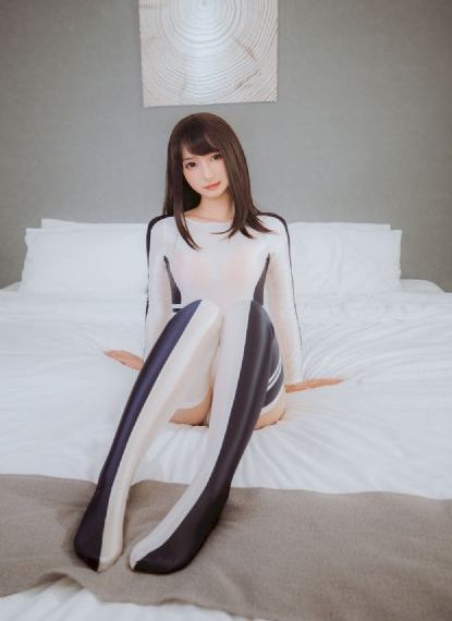 欧美小萝莉爱奇艺_4K全集免费观看