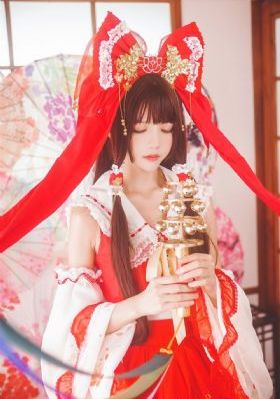 欧美老太化妆视频_1080动漫在线观看