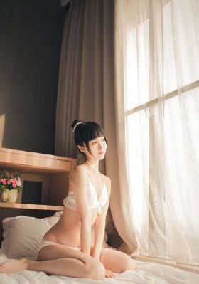 日韩泳衣品牌_剧情片动漫免费观看